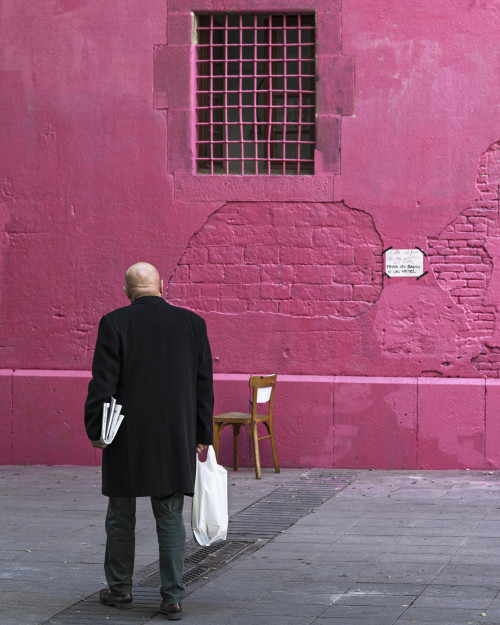 
     <i>Newly Painted Wall, Barcelona (from the Image Cities series)</i>, 
     2022<br />
     Archival pigment print, 
      100 x 80 cm<br />
     