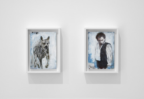 
     <i>Hund, 2021 (left); Geneigt, 2021 (right)</i>, 
     <br />
     Oil on postcard, 
      14,5 x 10,5 cm (each)<br />
     