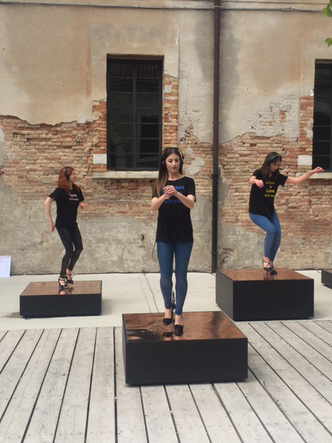 
     
     <i>Raise the Roof (Venice)</i>,      2017<br />
     Performance, 57th International Exhibition of La Biennale di Venezia, Venice, Italy, 2017, 
      8:24 min<br />
     For the 57th International Exhibition of La Biennale di Venezia Nevin Aladağ restages 