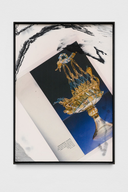 
     <i>artele focului (ship)</i>, 
     2019<br />
     Print on pigmented jesmonite, steel frame, 
      42 x 30 cm<br />
     