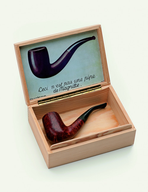 
     <i>Ceci nést pas une pipe de Magritte</i>, 
     1968<br />
     wooden case, reproduction of Magrittes painting La trahison des images (Ceci nést pas une pipe), pipe, 
      6 x 17 x 12 cm<br />
     