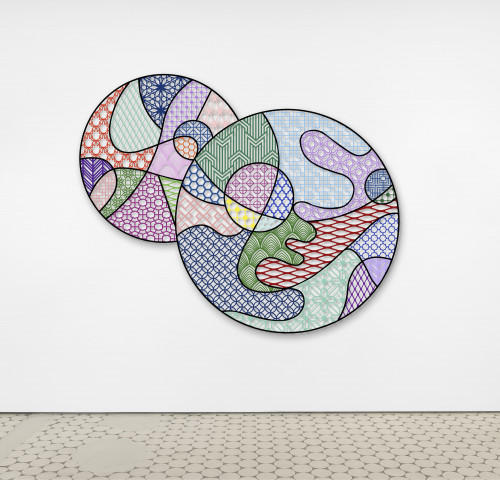 
     <i>Pattern Kinship, Bubbles, ping-pong</i>, 
     2022<br />
     Waterjet cut aluminium, acrylic paint, 
      175 x 216 x 7 cm<br />
     