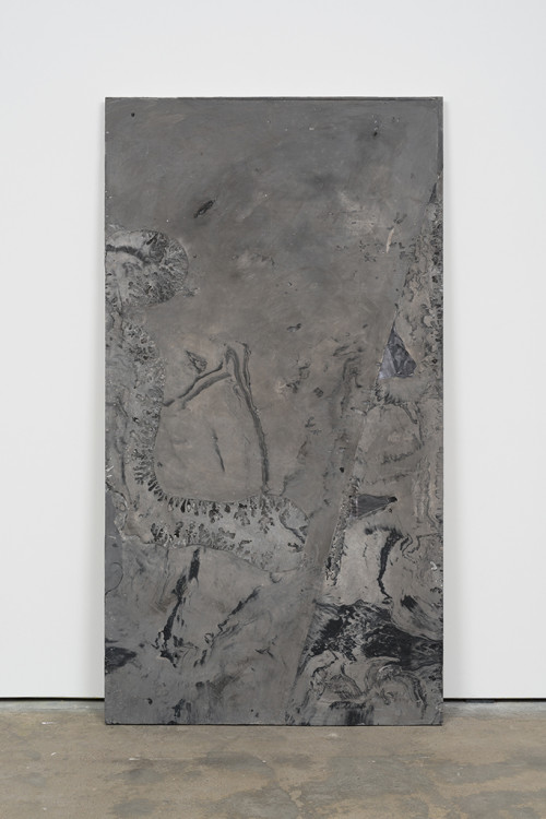 <i>DUO 9</i>, 2014<br />jesmonite, pigment, paper, 215 x 116 x 5 cm<br />